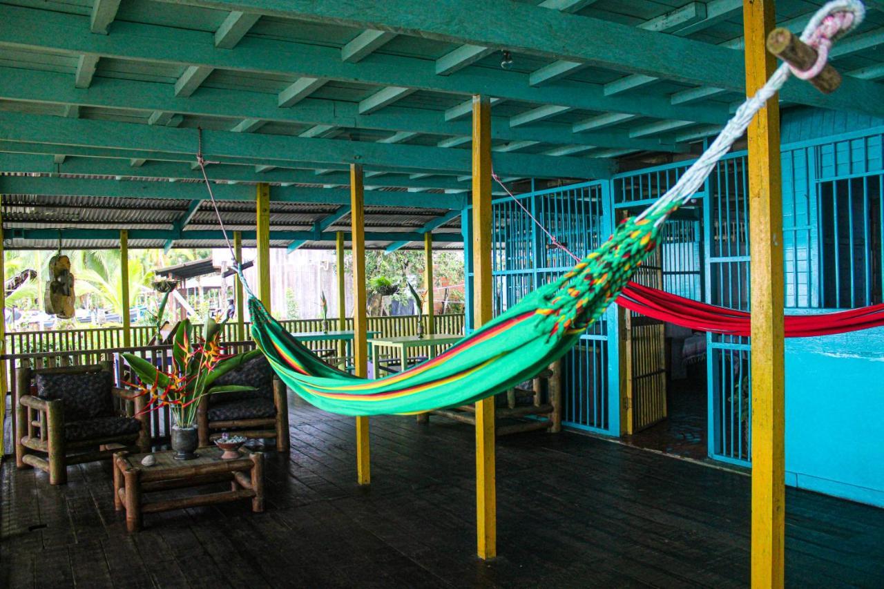 Refugio Mr Jerry Eco Hostal Bahia Solano Exterior foto