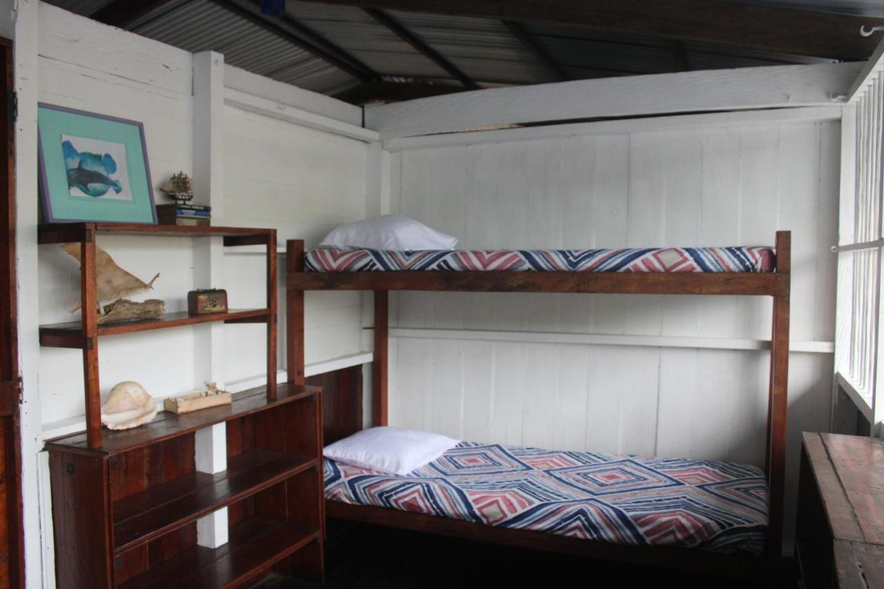 Refugio Mr Jerry Eco Hostal Bahia Solano Exterior foto