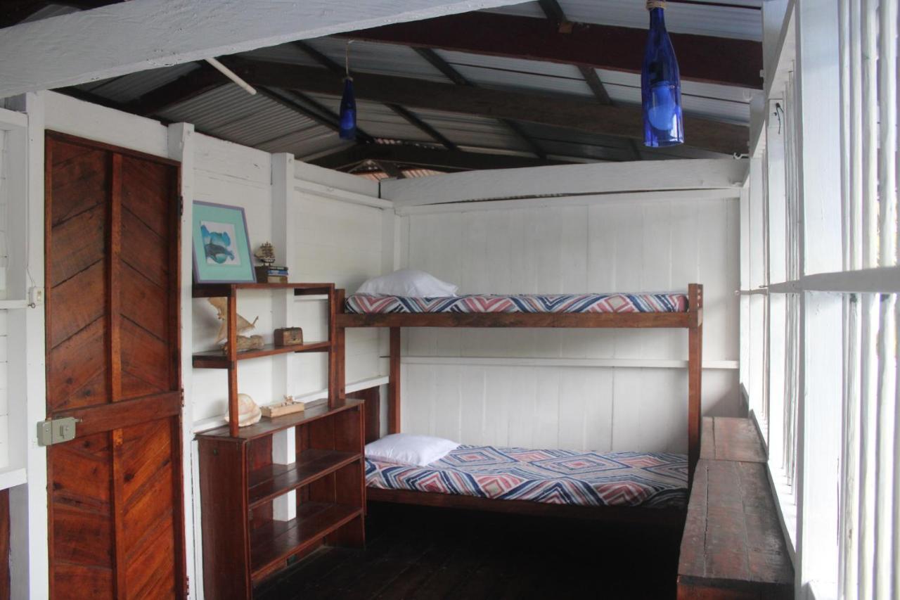 Refugio Mr Jerry Eco Hostal Bahia Solano Exterior foto